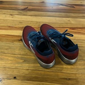 Mens 9.5 Brooks